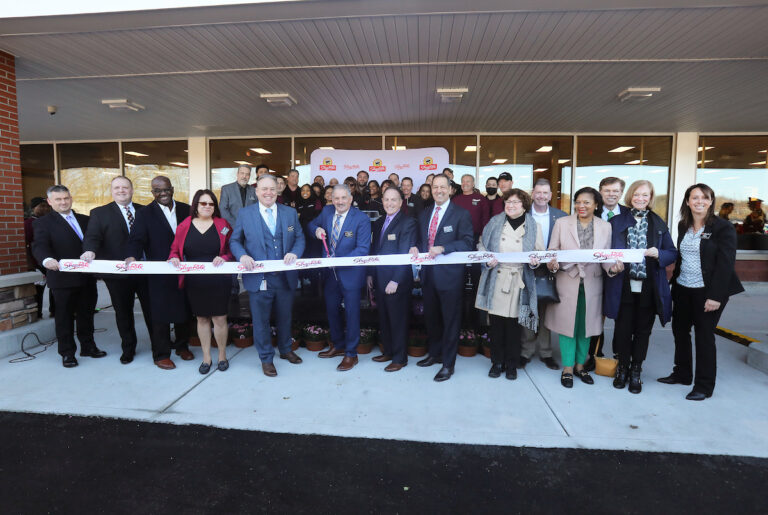 ShopRite of ElmsfordGreenburgh Celebrates Grand Opening Wakefern